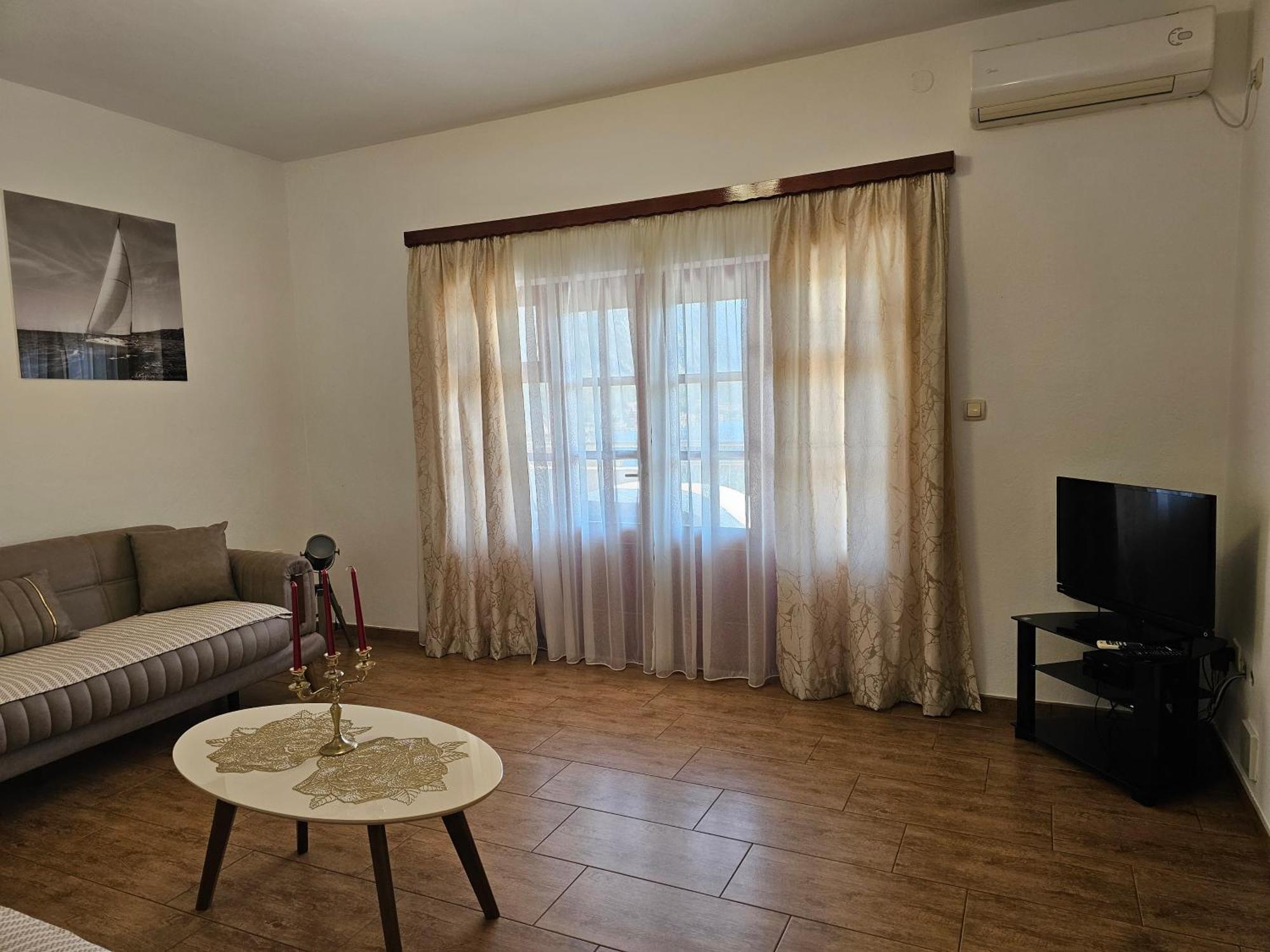 Apartments Nadja Kotor Luaran gambar
