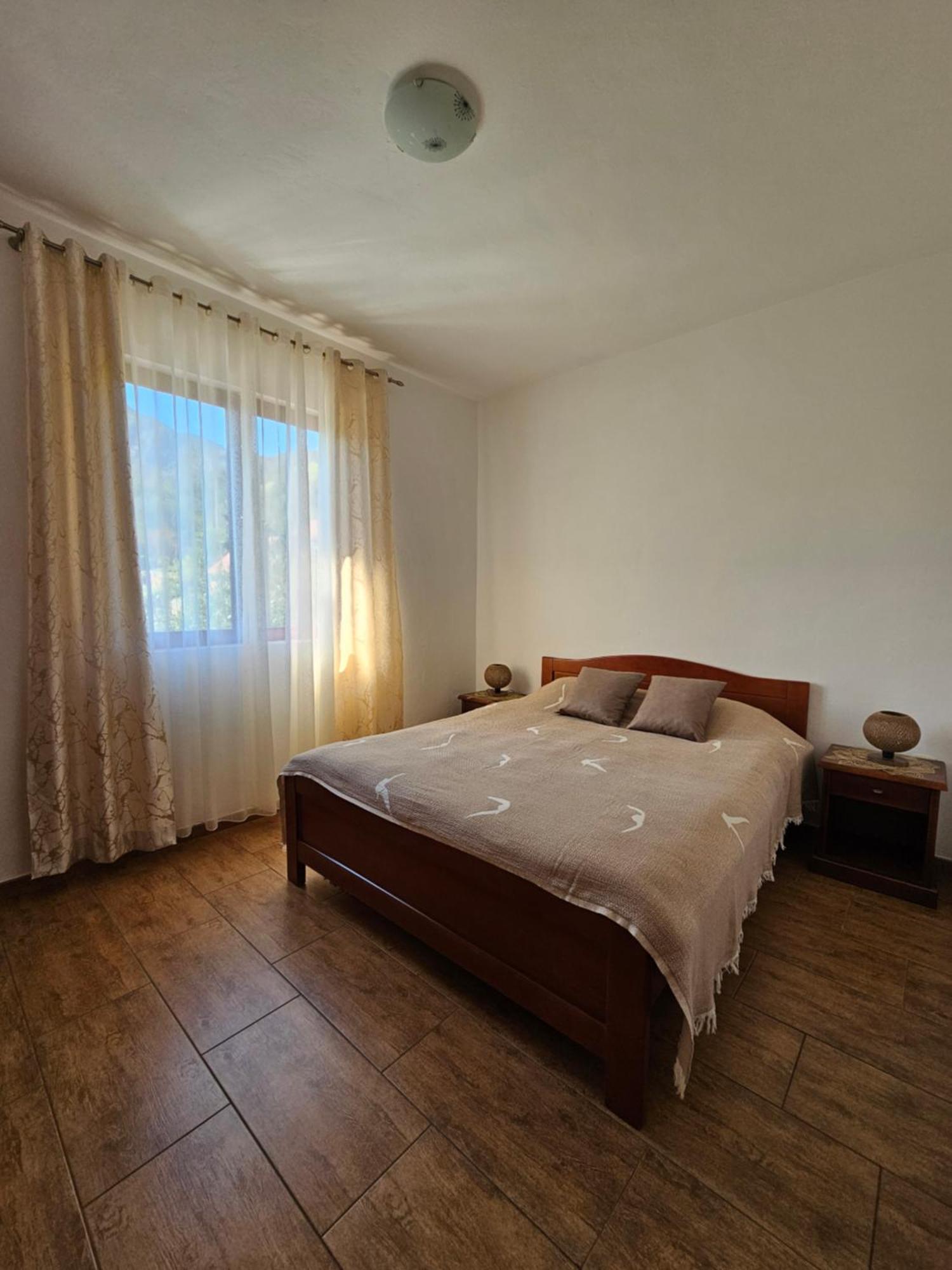 Apartments Nadja Kotor Luaran gambar