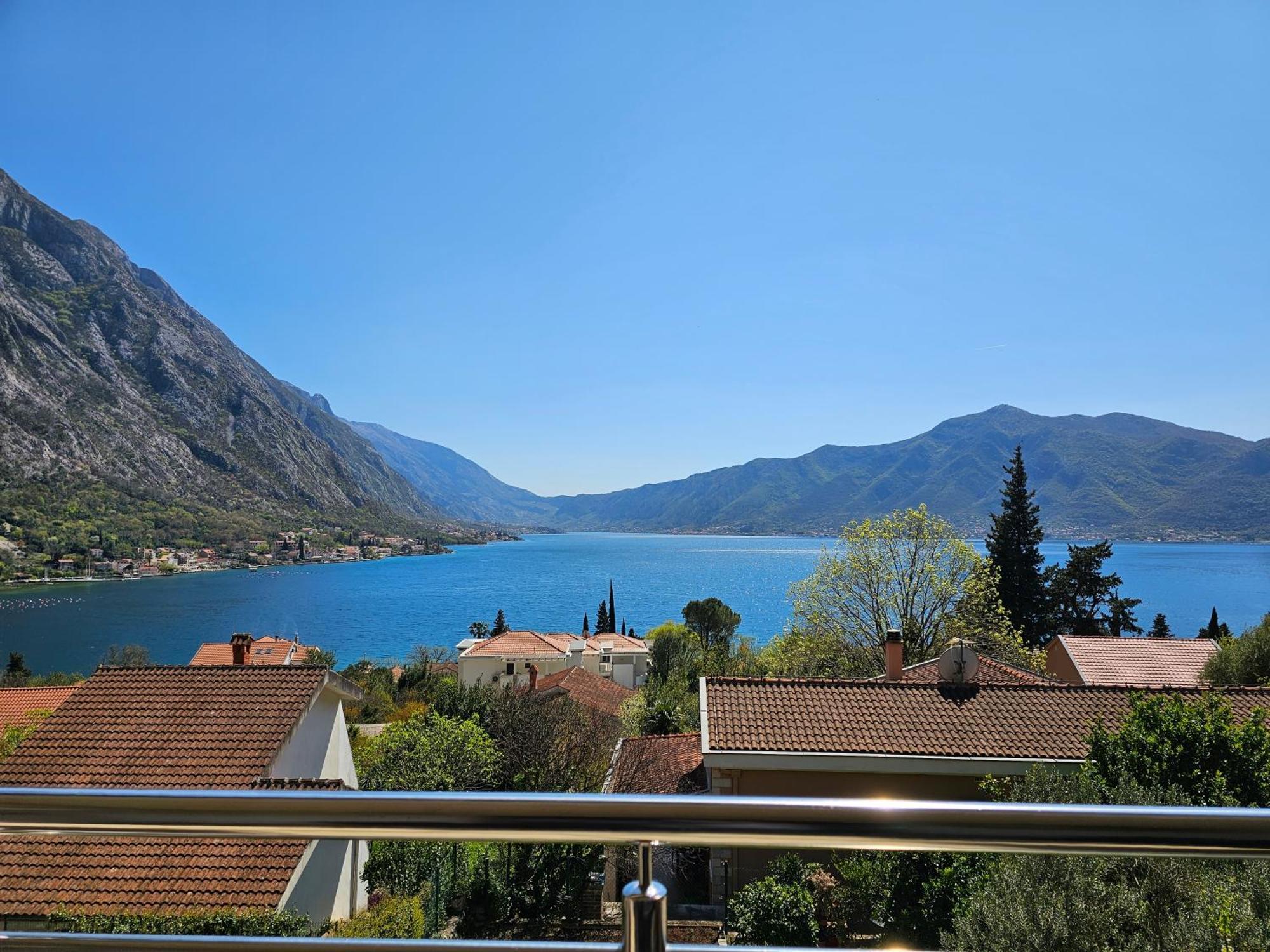 Apartments Nadja Kotor Luaran gambar