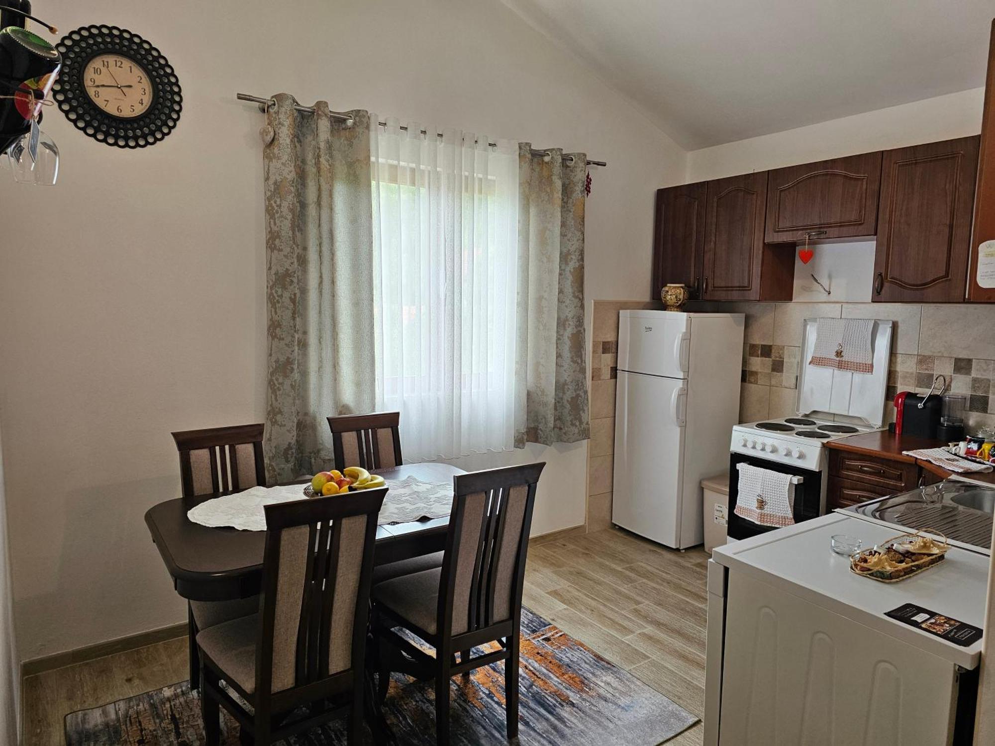 Apartments Nadja Kotor Bilik gambar
