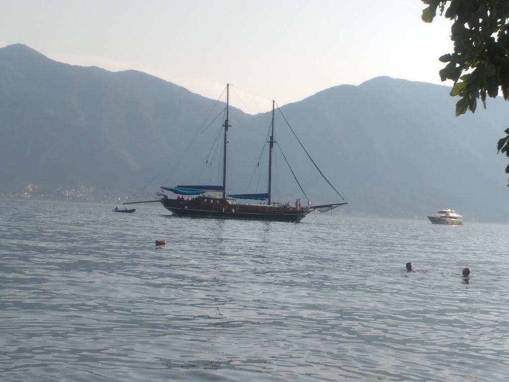 Apartments Nadja Kotor Luaran gambar